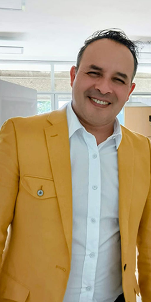 Dr. Alfredo Garibay Suárez